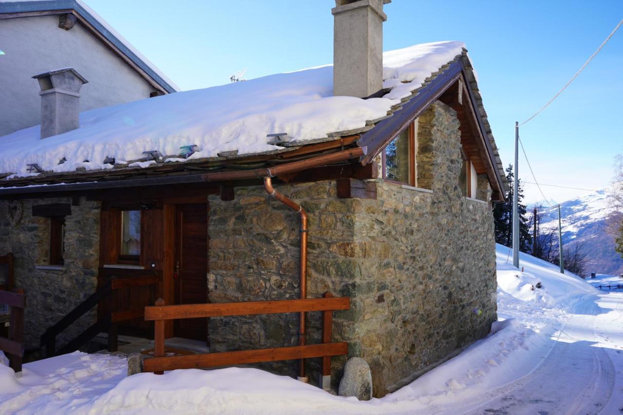 Chalet Saint Salod - Pila Charvensod Exteriör bild
